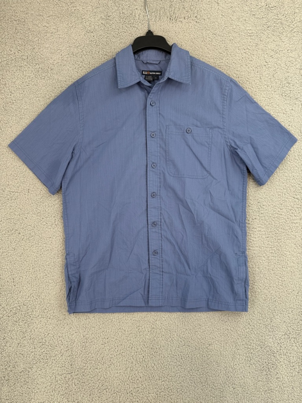 5.11 Tactical Series short sleeve button up shirt Men’s medium Light Blue pocket